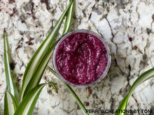 Load image into Gallery viewer, Foaming Sugar Scrub 2 Oz / Hibiscus & Sandalwood