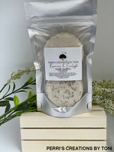Load image into Gallery viewer, 2 pack Rosemary & Eucalyptus shower steamers, 6 oz total weight, wooden box with white flowers