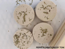 Load image into Gallery viewer, 4 Rosemary & Eucalyptus shower steamers